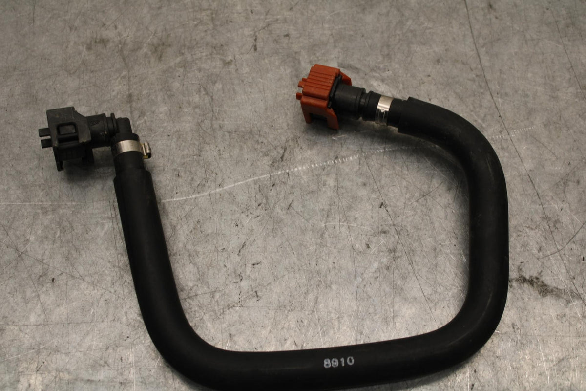 19 YAMAHA YZF R3 FUEL HOSE GAS LINE TUBE PIPE BB56
