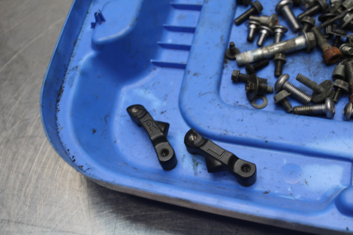05-06 SUZUKI GSXR1000 MOUNTING BOLTS HARDWARE SCREWS BB857