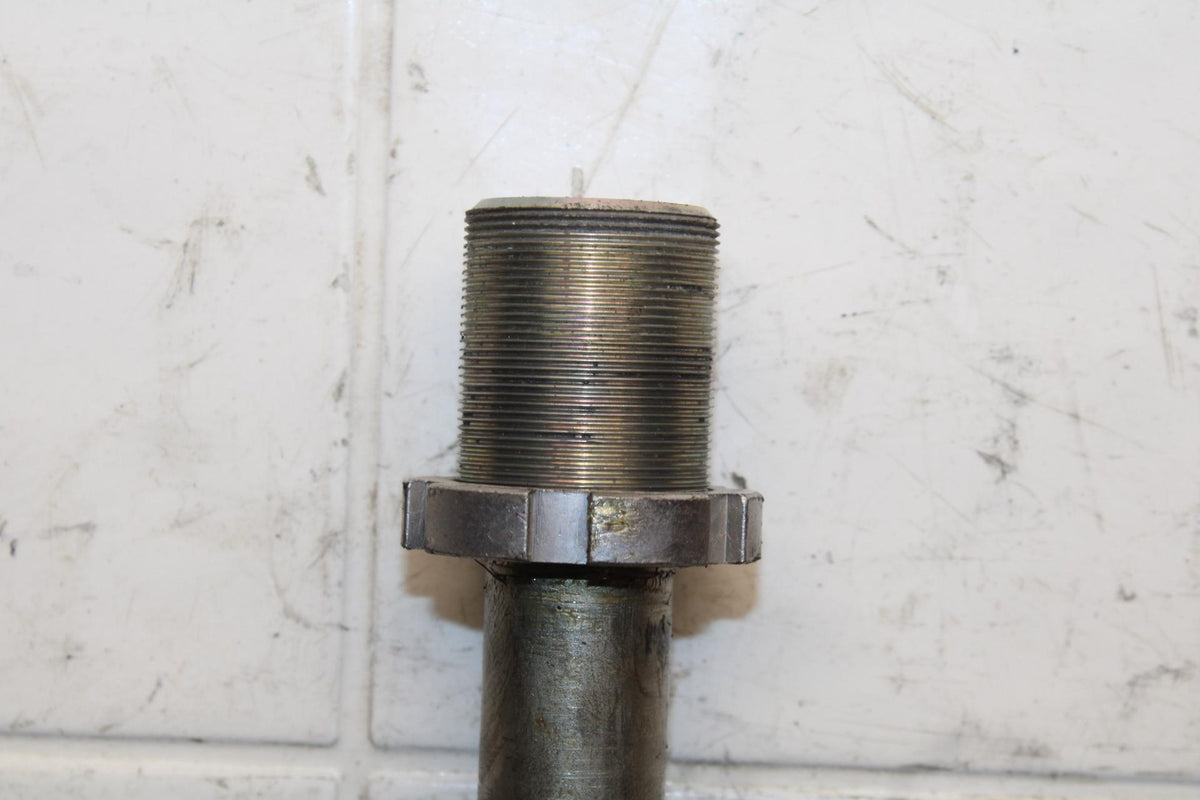 2007 Yamaha YZF R1 REAR BACK SWINGARM BOLT SUSPENSION PIVOT AXLE BB575
