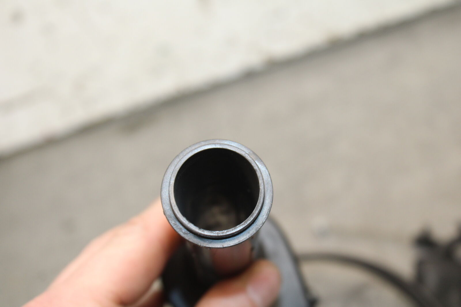 09-12 KAWASAKI NINJA ZX6R THROTTLE CABLE LINE HOUSING GUIDE BB110