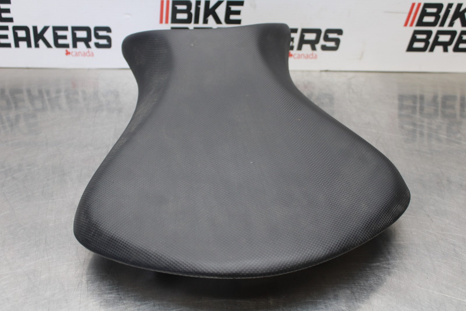 07-08 KAWASAKI NINJA ZX6R FRONT DRIVERS SEAT PAD SADDLE PILLION  BB203