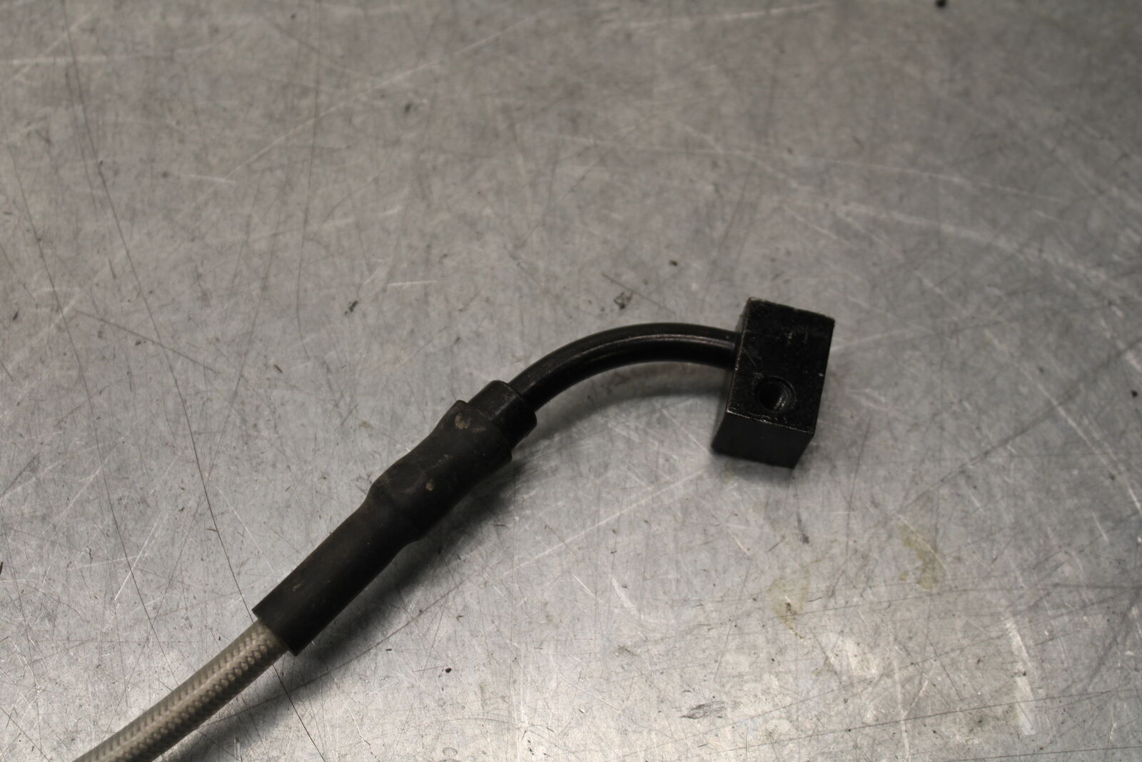 16 KAWASAKI NINJA ZX10R REAR BACK BRAKE HOSE FLUID LINE BB650