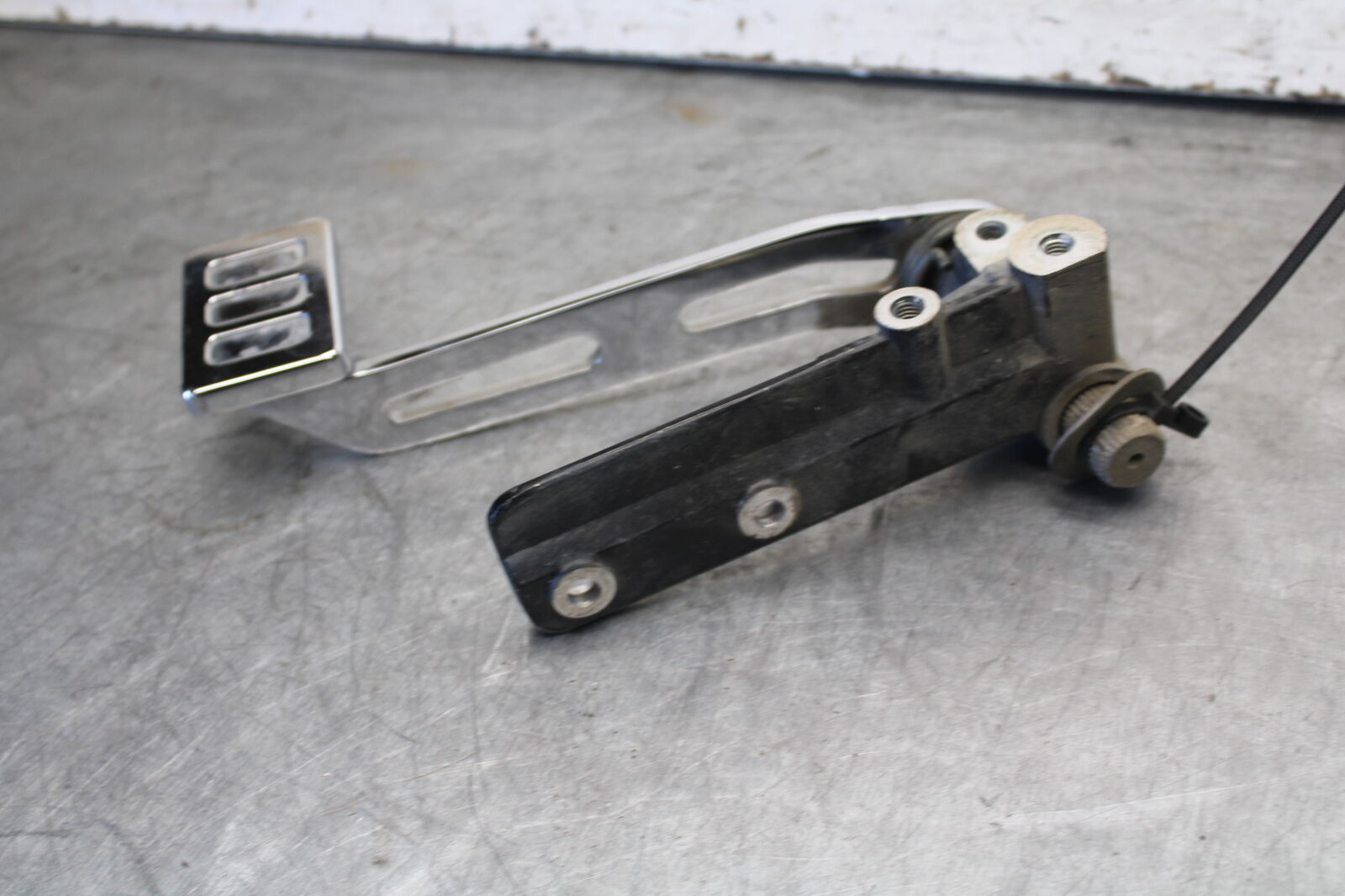 05-06 YAMAHA ROYAL STAR RIGHT REARSET BRAKE FOOT PEDAL BB697