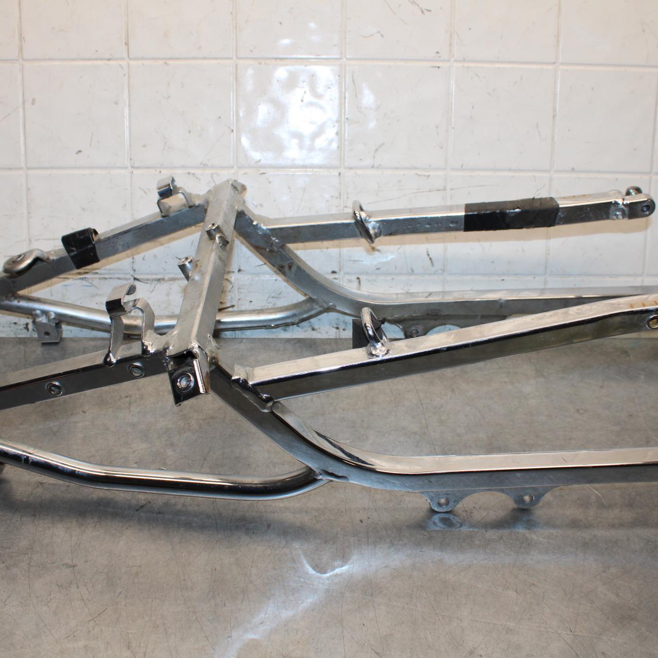 2001 Suzuki GSXR750 REAR SUBFRAME BACK SUB FRAME 41200-35F02 41200-35F24 BB553
