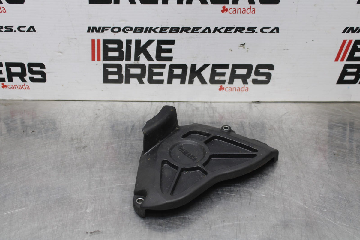18 YAMAHA YZF R1  ENGINE SPROCKET COVER BB838