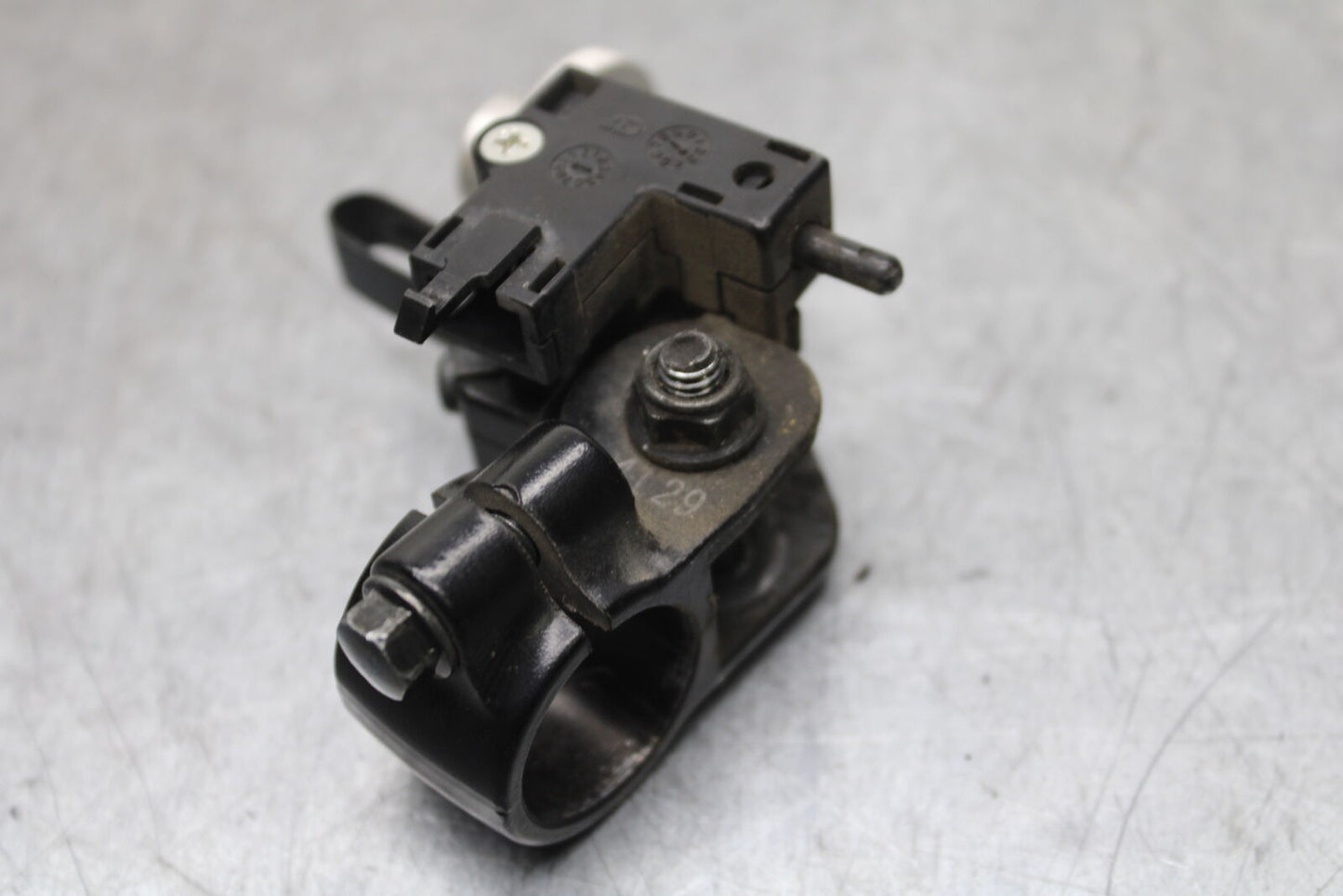 09-15 YAMAHA FZ6R CLUTCH LEVER PERCH MOUNT BRACKET BB719