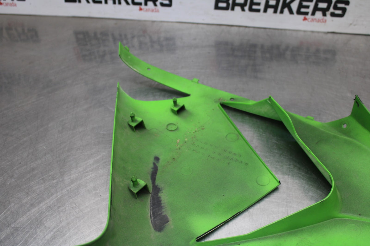 04-05 KAWASAKI NINJA ZX10R RIGHT MID UPPER SIDE FAIRING COWL PLASTIC BB931