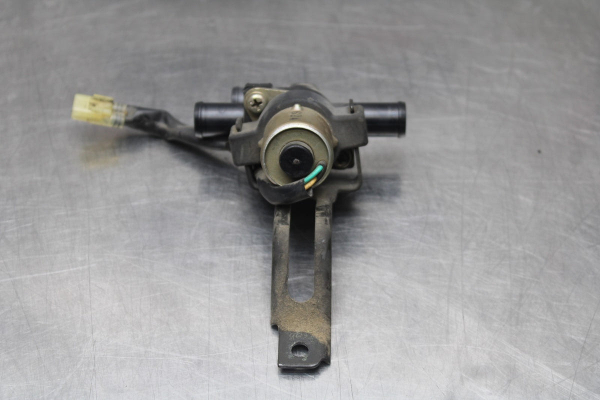 03-05 YAMAHA YZF R6  AIR VALVE SOLENOID TOP ENGINE SWITCH SENSOR BB793