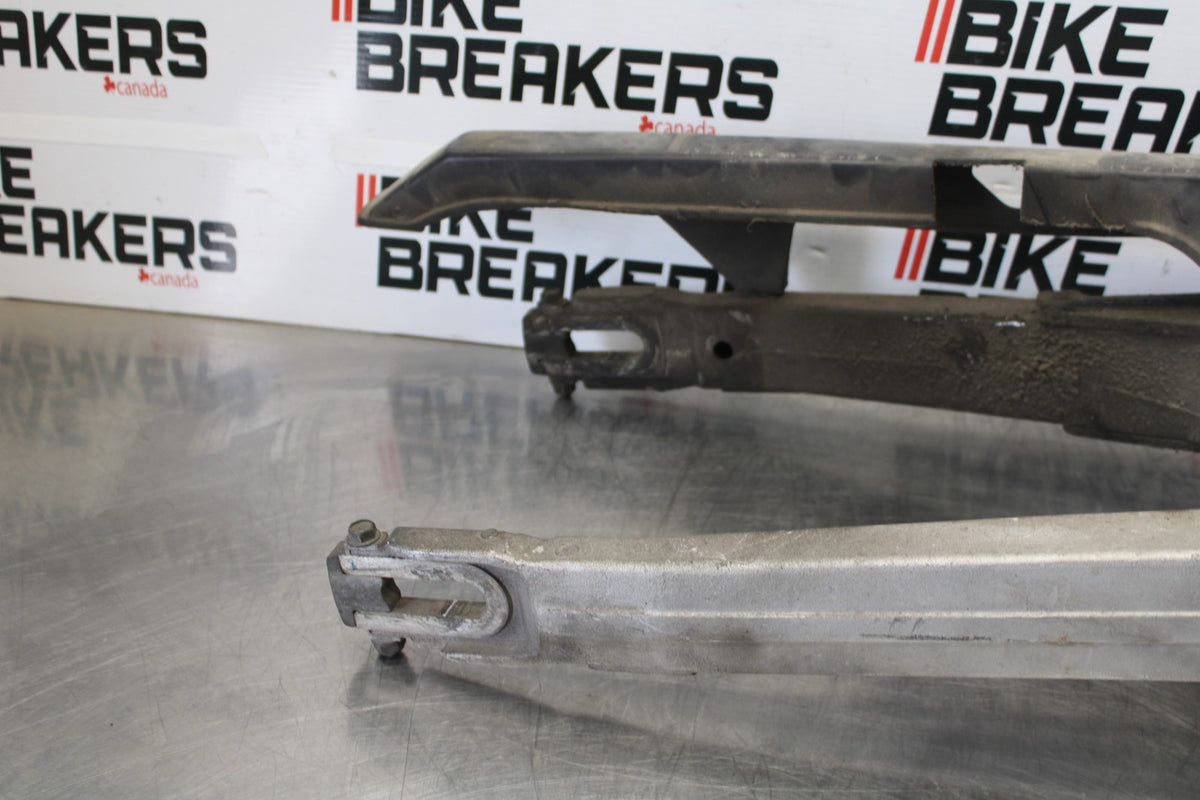 84 HONDA INTERCEPTOR 1000 VF1000F REAR SWINGARM BACK SUSPENSION SWING ARM BB878