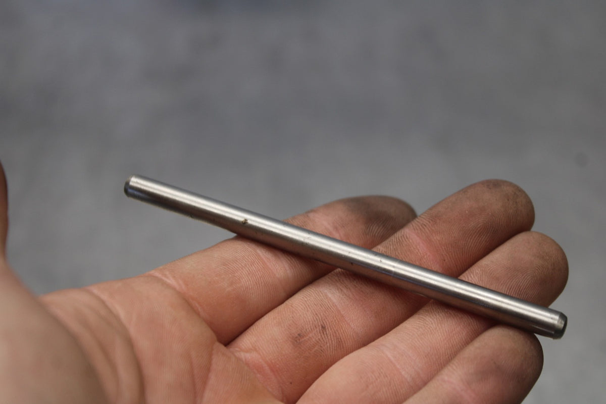 18 SUZUKI GSXR750 CLUTCH PUSH ROD BB891