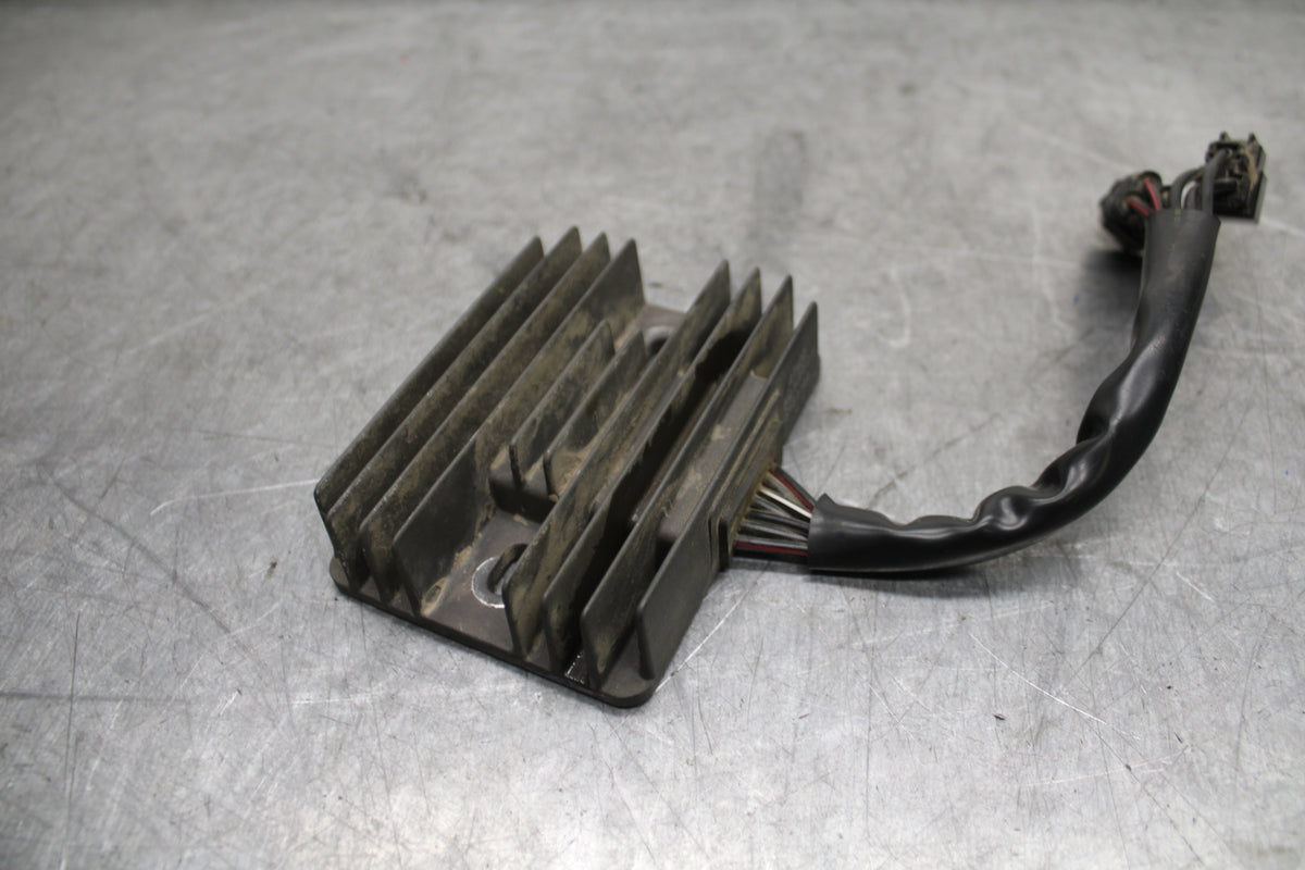 08-10 SUZUKI GSXR 600 RECTIFIER VOLTAGE REGULATOR  BB721