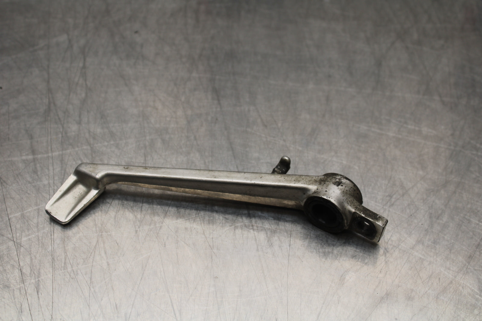 04-05 KAWASAKI NINJA ZX10R RIGHT REARSET BRAKE FOOT PEDAL BB163