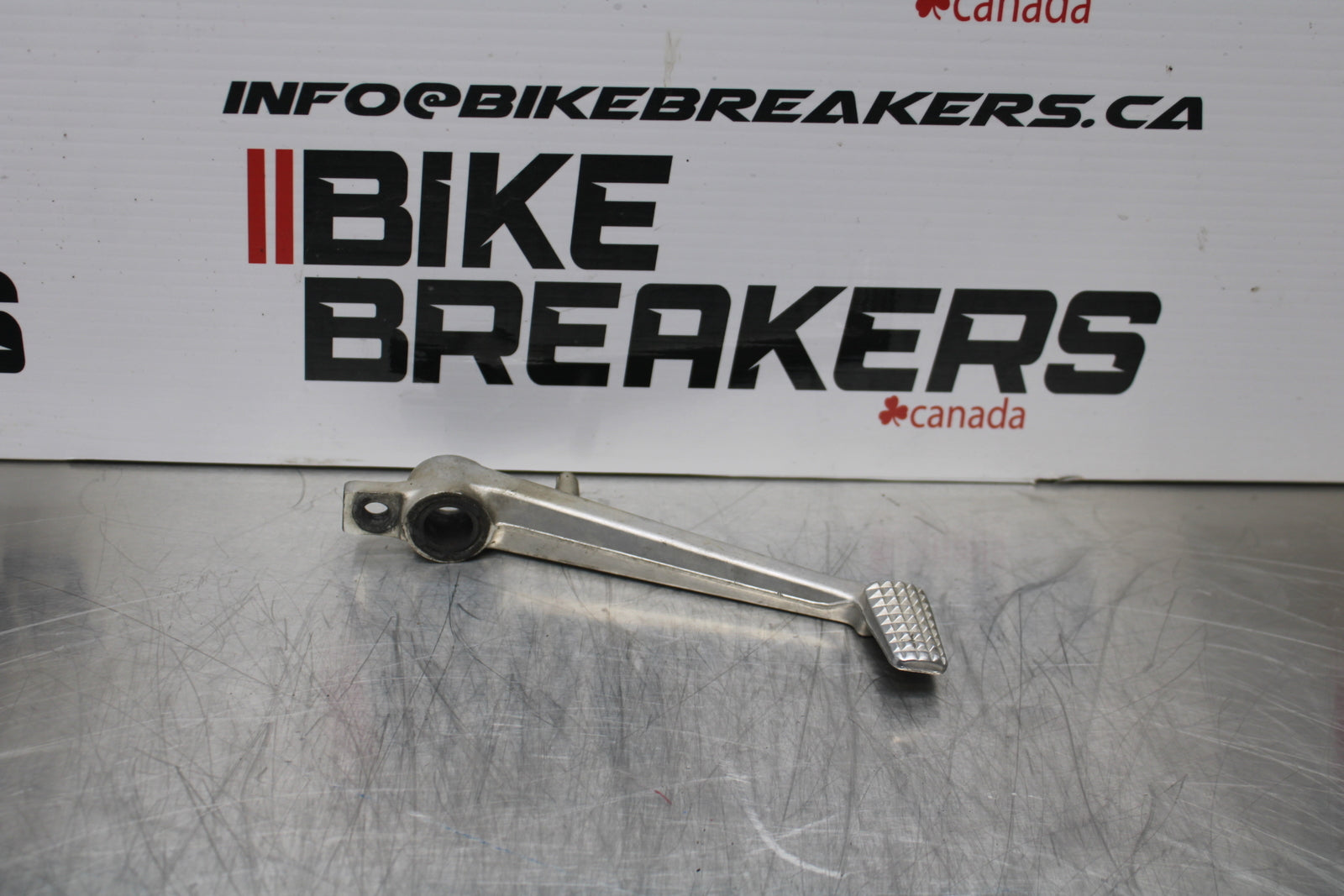 04-05 KAWASAKI NINJA ZX10R RIGHT REARSET BRAKE FOOT PEDAL BB163