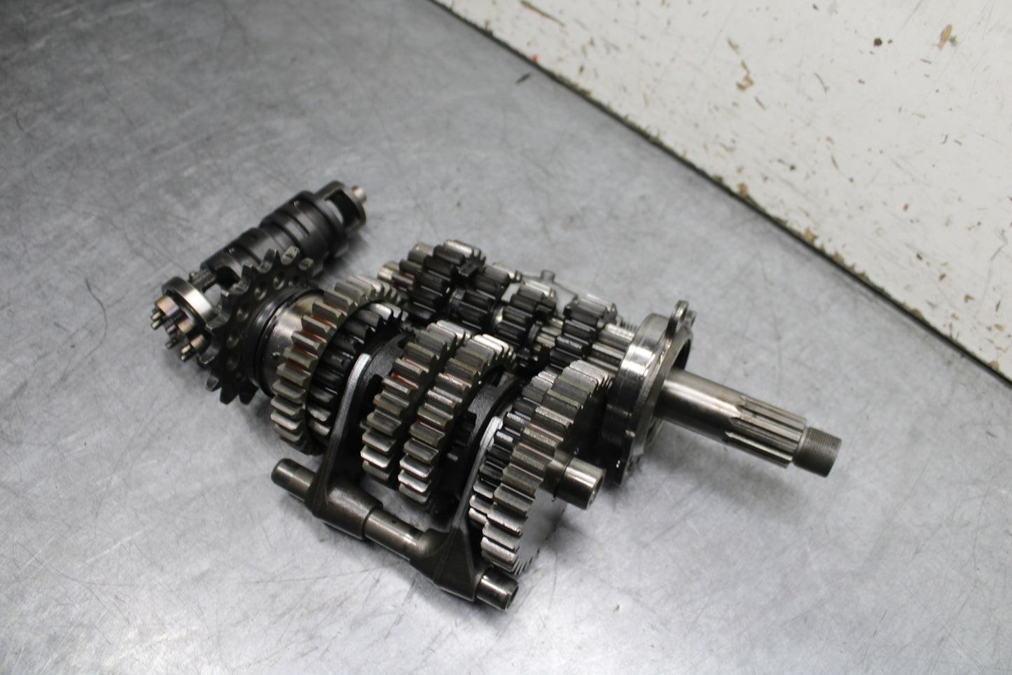 06 YAMAHA YZF R6 ENGINE MOTOR TRANSMISSION TRANNY GEARS BB716