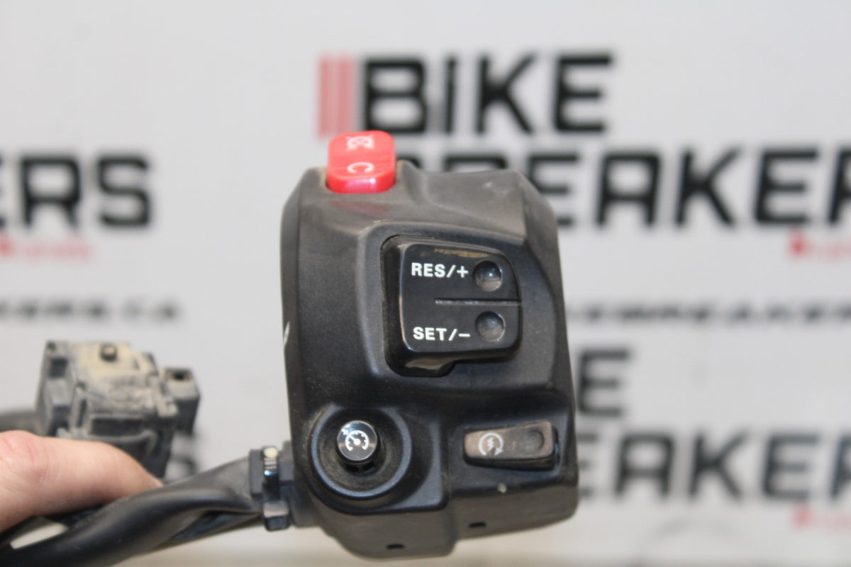 15 TRIUMPH TIGER 800 RIGHT CLIP ON HANDLE KILL OFF START SWITCH SWITCHES BB873