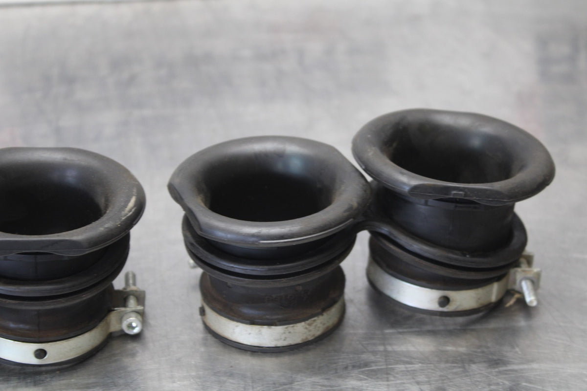 09 KAWASAKI CONCOURS 14 ZG1400B AIRBOX INTAKE VELOCITY STACKS BB875