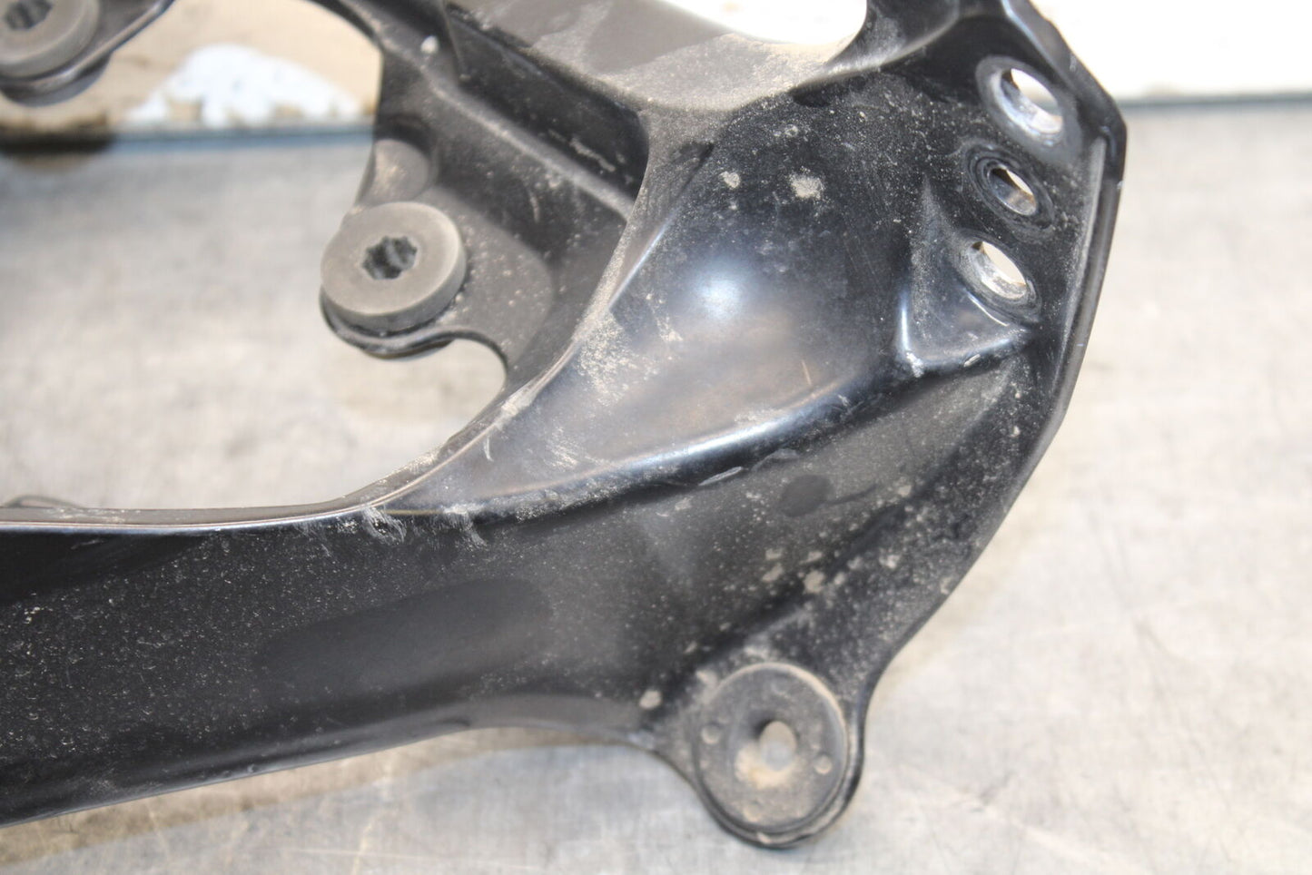 08-10 SUZUKI GSXR 600 UPPER FAIRING MIRROR GAUGES STAY BRACKET  BB721