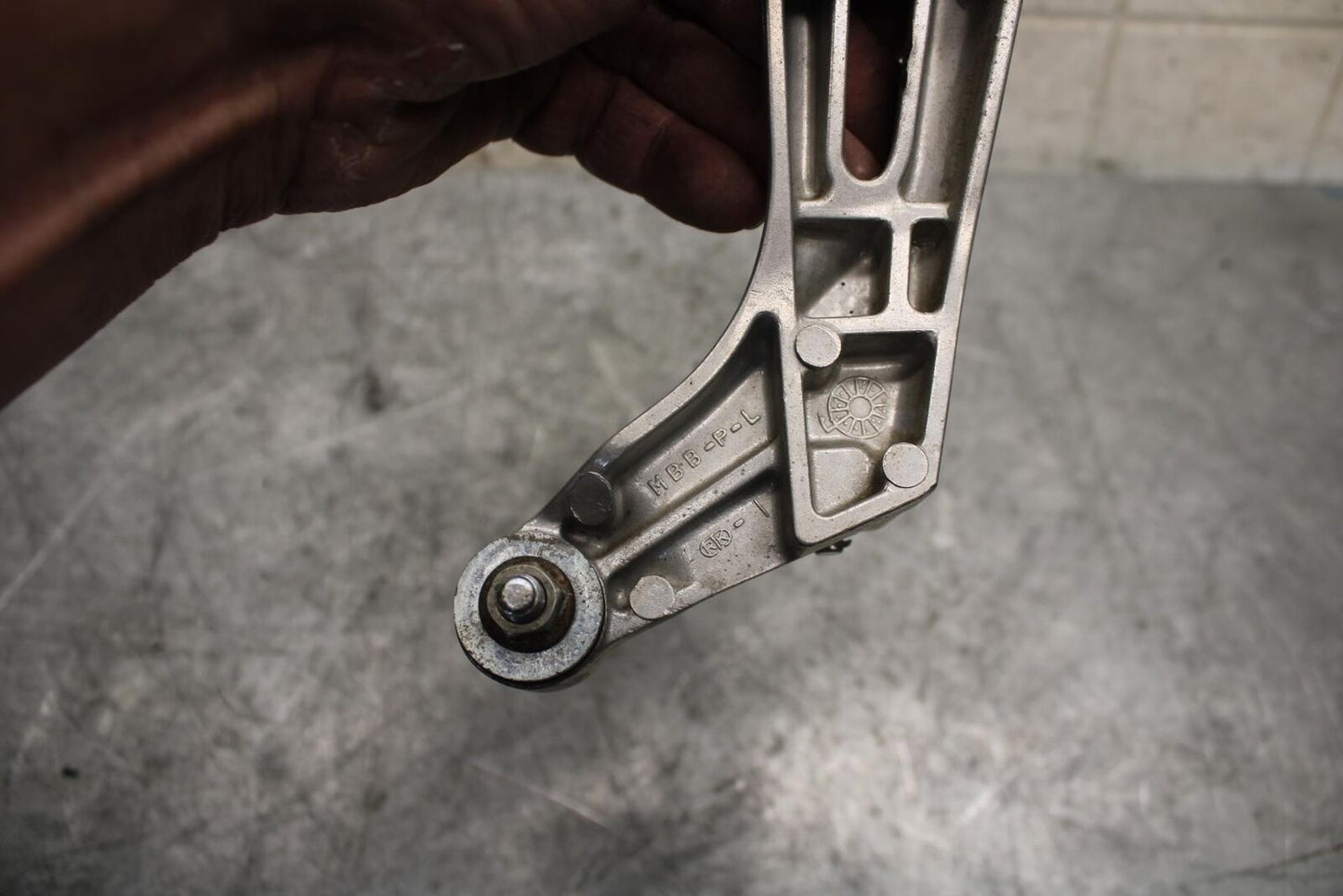 1999 Honda Super Hawk 1000 VTR1000F LEFT REAR BACK PASSENGER PEG BB51