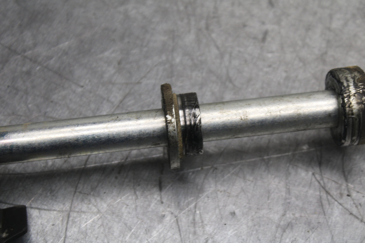 18-23 KAWASAKI NINJA 400 EX400 ABS REAR AXLE BACK WHEEL PIVOT BOLT AXEL BB747