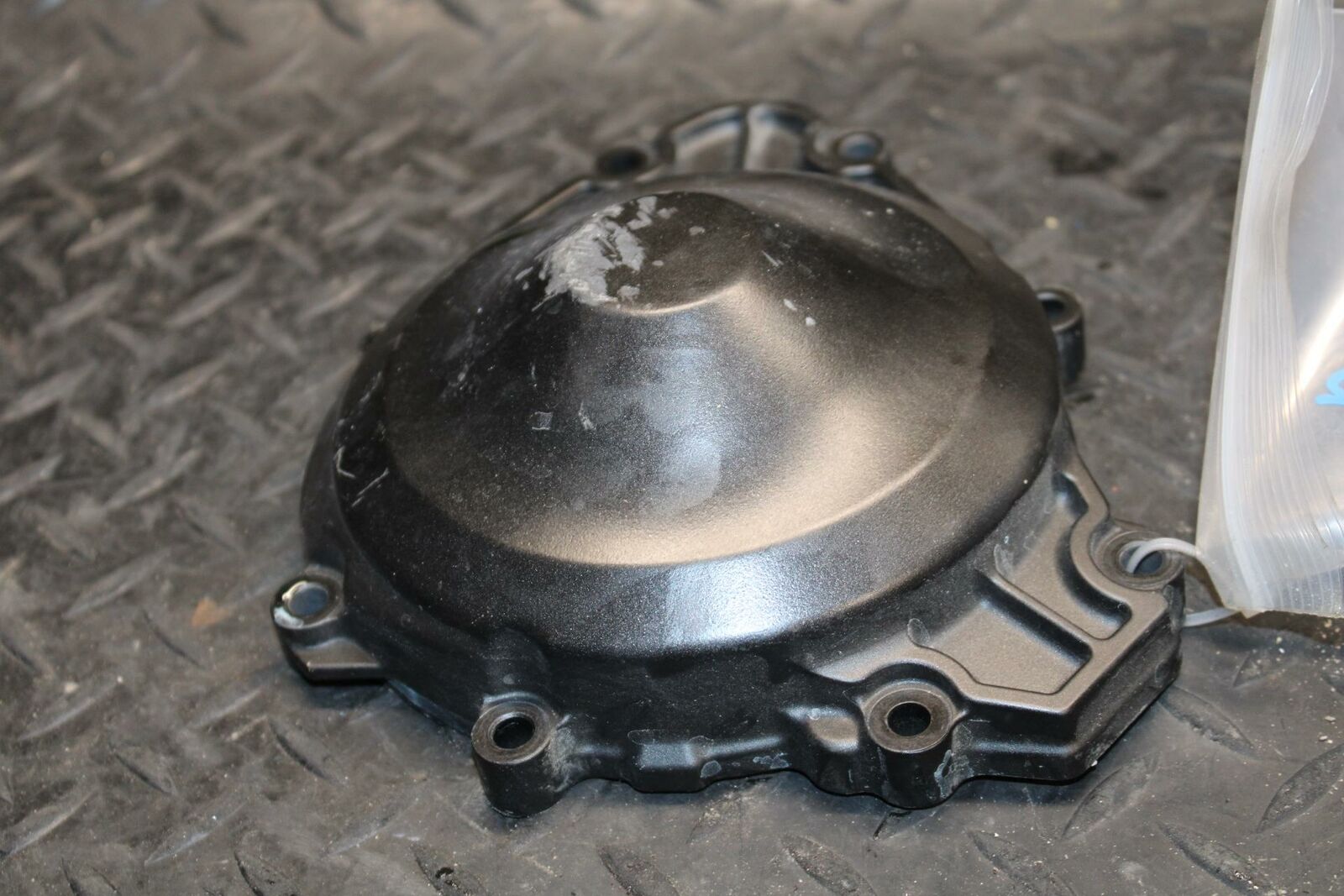 09-14 YAMAHA YZF R1 STATOR MAGNETO ALTERNATOR GENERATOR COVER BB192