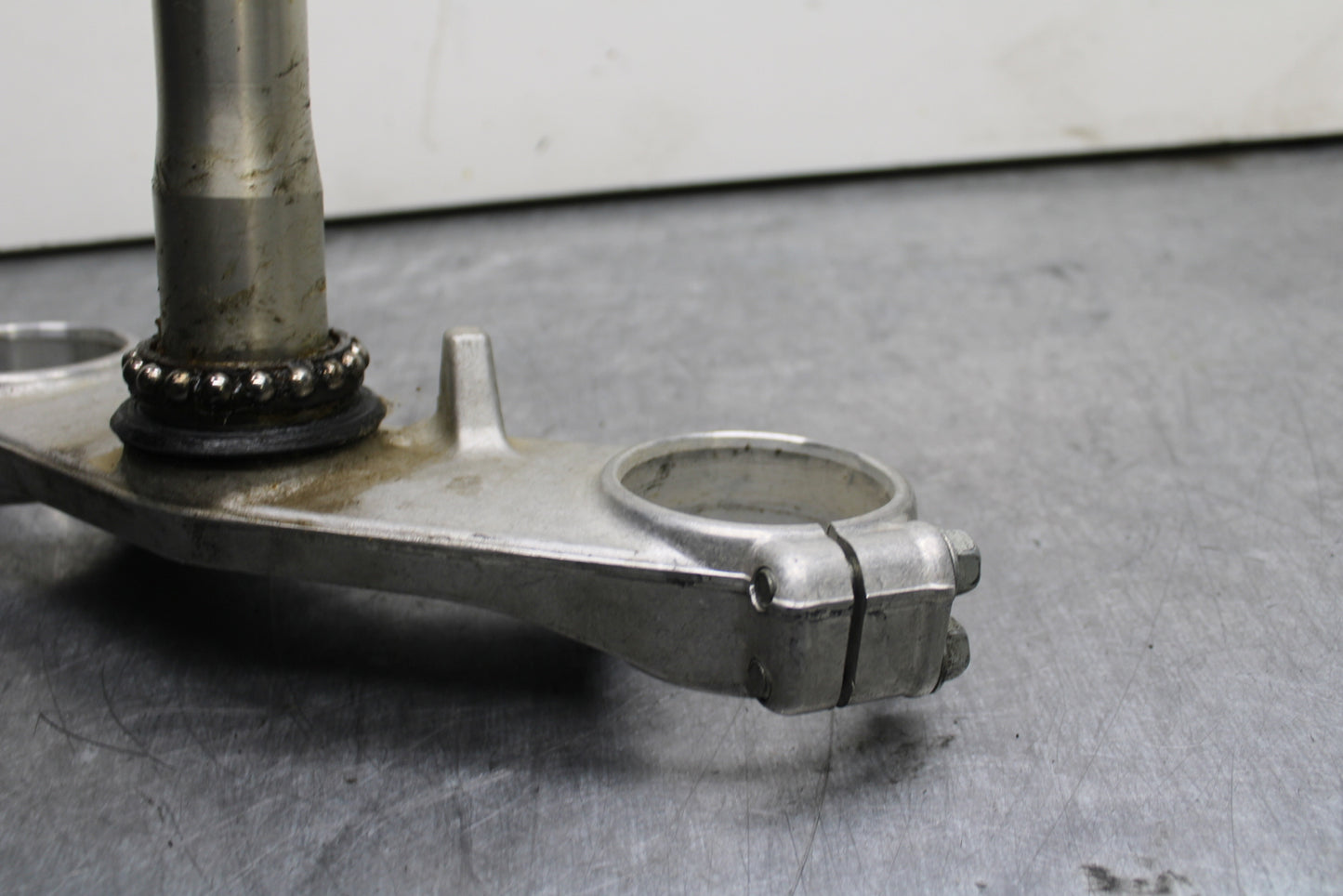 00-05 KAWASAKI NINJA ZX12R FRONT FORKS CLAMP LOWER TRIPLE TREE STEM BB121