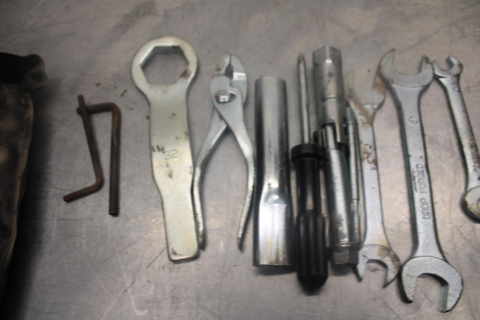 07-08 KAWASAKI NINJA ZX6R STOCK TOOLS OEM TOOL BAG KIT SET 56007-0033 BB456