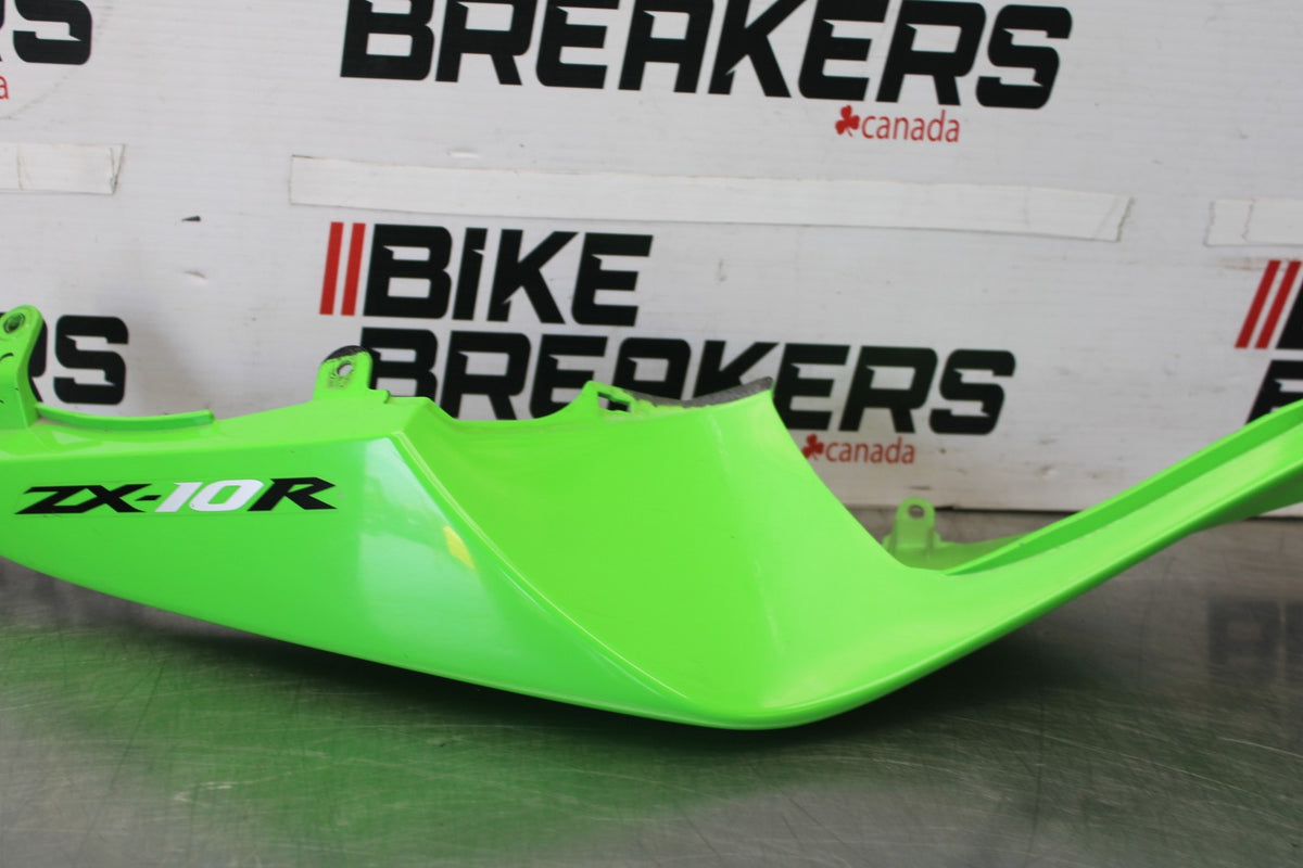 08 KAWASAKI NINJA ZX10R RIGHT REAR BACK TAIL FAIRING COWL SHROUD BB902