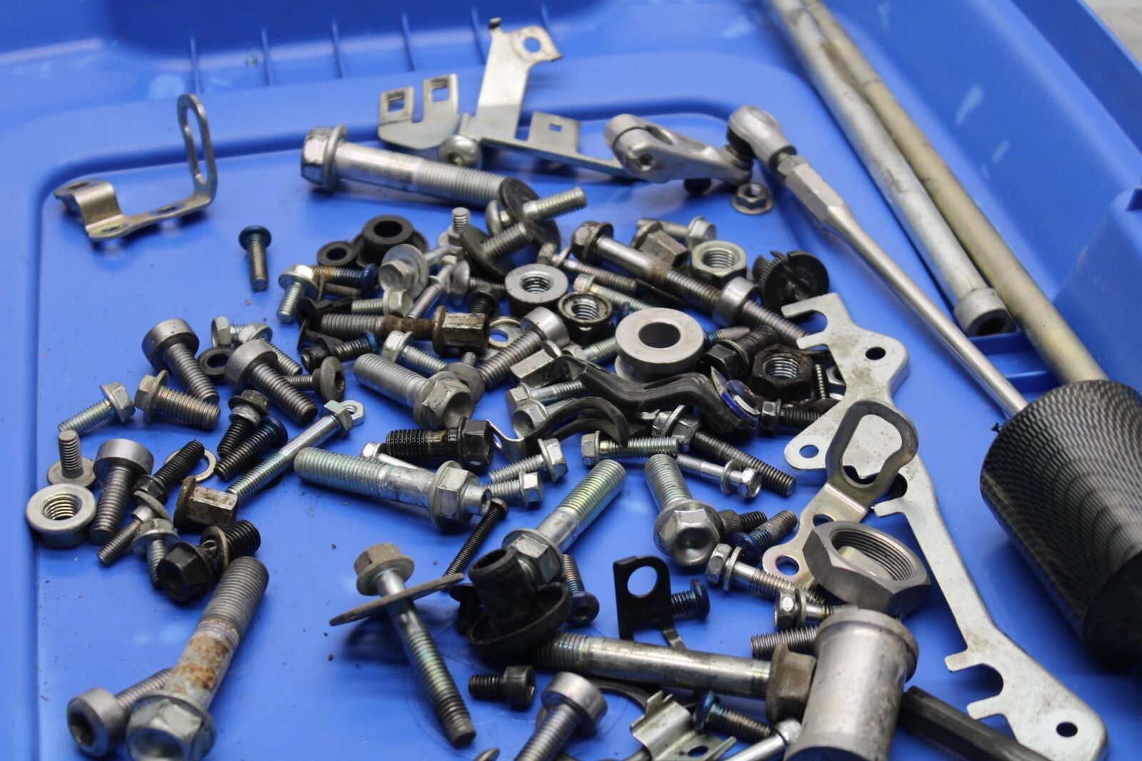2007 Honda CBR600RR MISCELLANEOUS BOLTS HARDWARE MOTOR SCREWS BB596