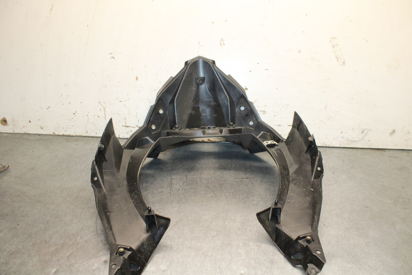 18-23 KAWASAKI NINJA 400 EX400 ABS FRONT CENTER COWL GAUGE FAIRING BB747