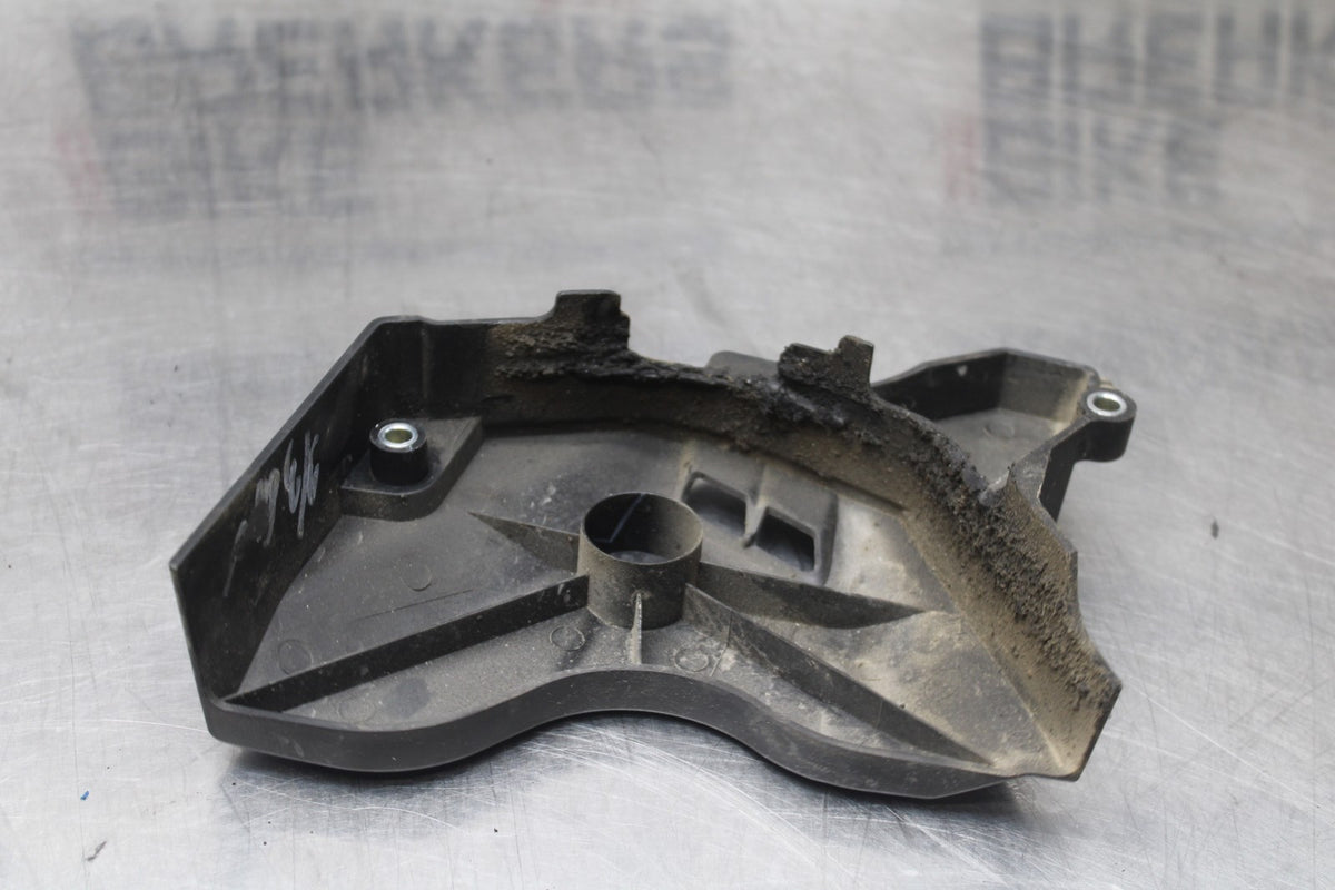 17-18 YAMAHA YZF R3 ENGINE SPROCKET COVER BB788