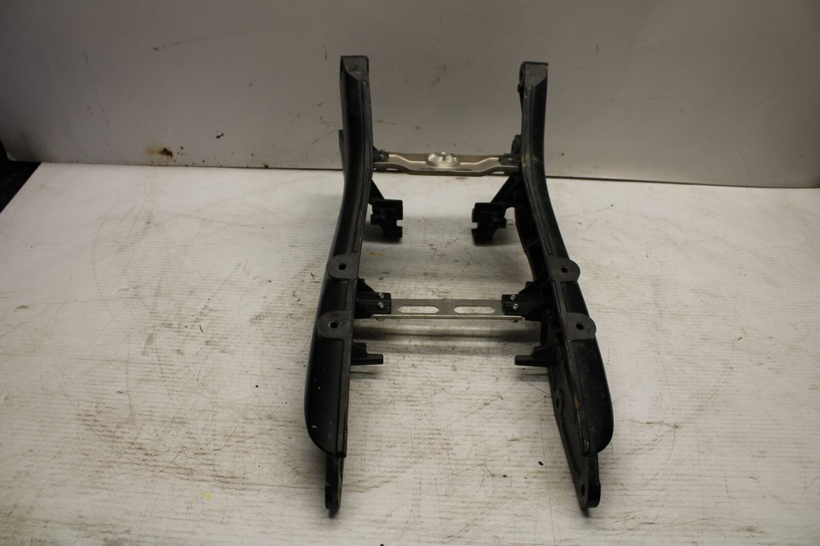06-07 SUZUKI GSXR600 REAR SUBFRAME BACK SUB FRAME BB289