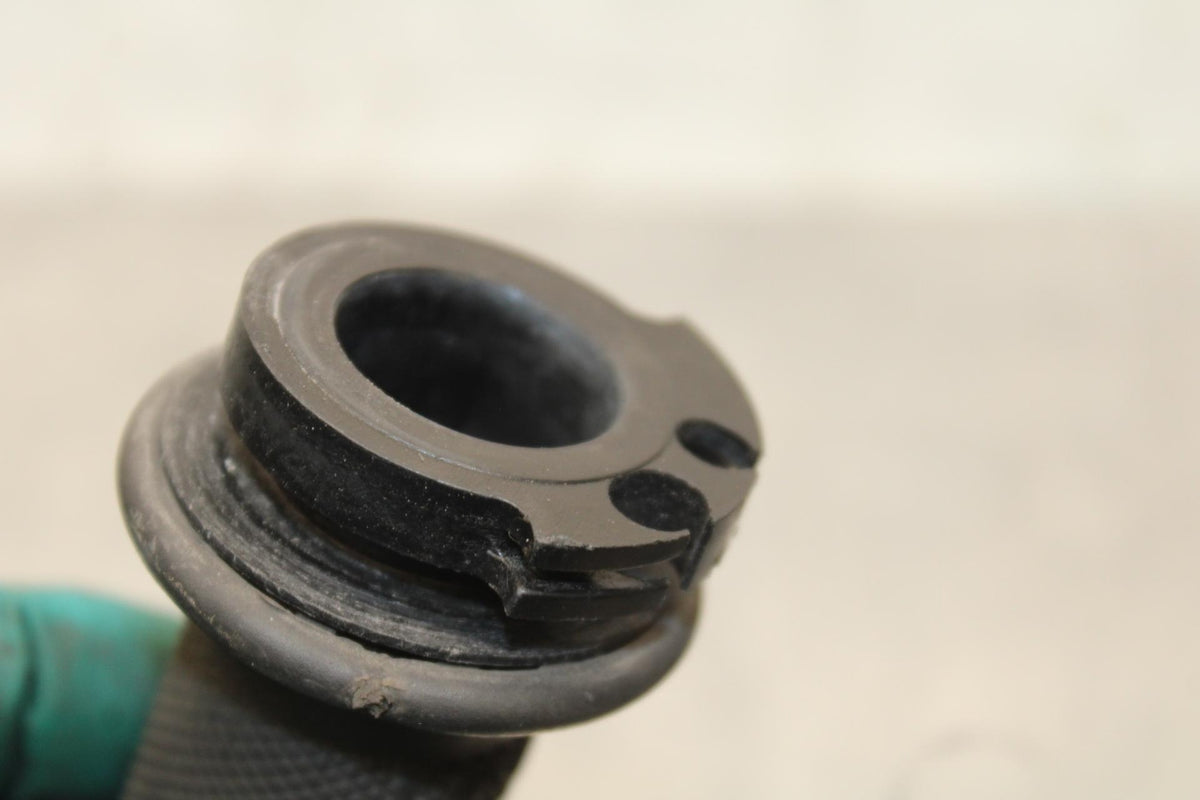 05 YAMAHA YZF R6S RIGHT THROTTLE GRIP BB600
