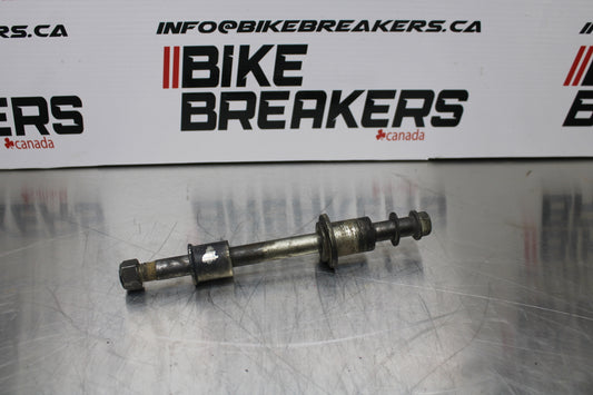 19 YAMAHA TTR230 FRONT WHEEL RIM AXLE PIVOT BOLT BB146