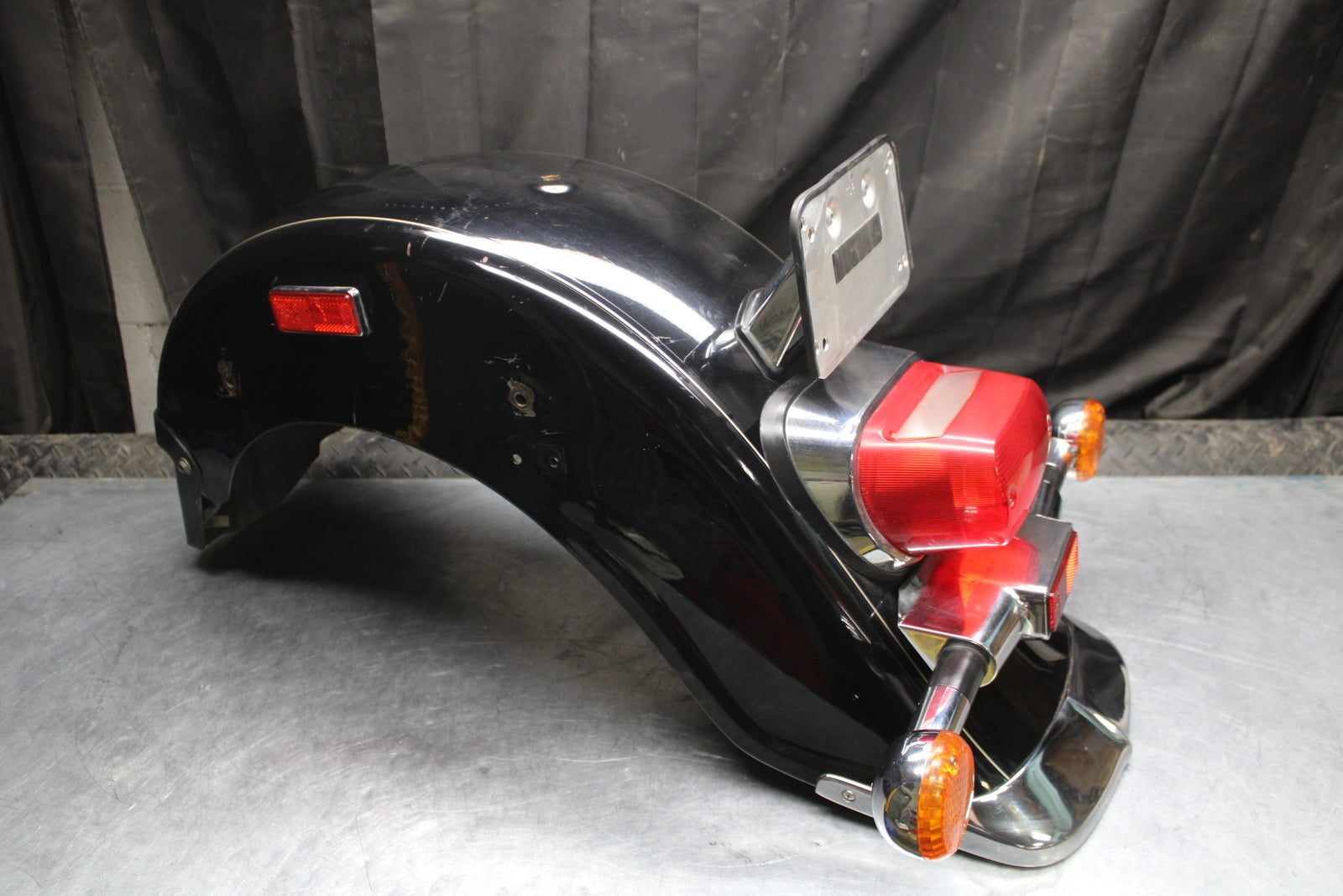 00 SUZUKI INTRUDER 1500 VL1500 REAR BACK WHEEL FENDER MUD GUARD BB761