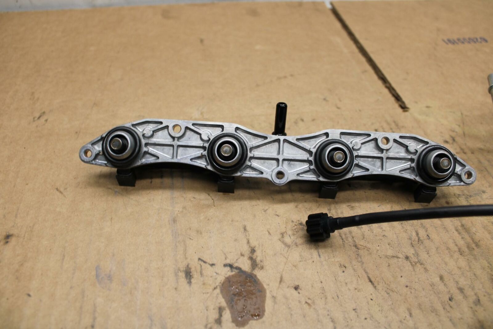 09-12 KAWASAKI NINJA ZX6R MAIN FUEL INJECTORS / THROTTLE BODIES BB383