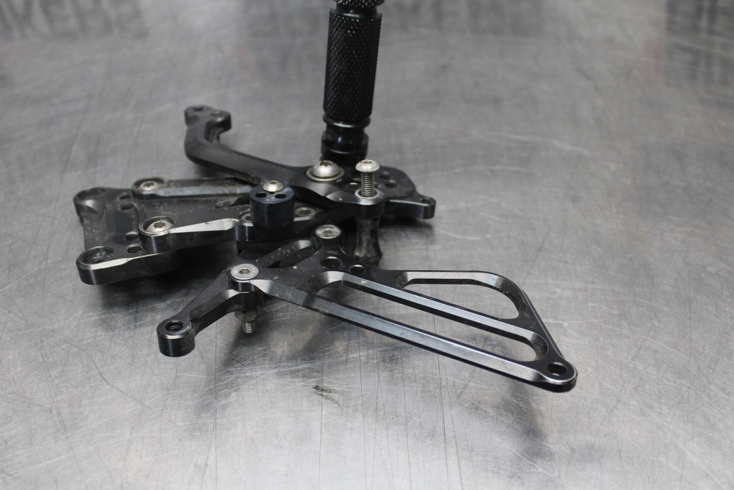 12-14 BMW S1000RR AFTERMARKET RIGHT REARSET REAR SET DRIVER FOOT PEG REST BB204
