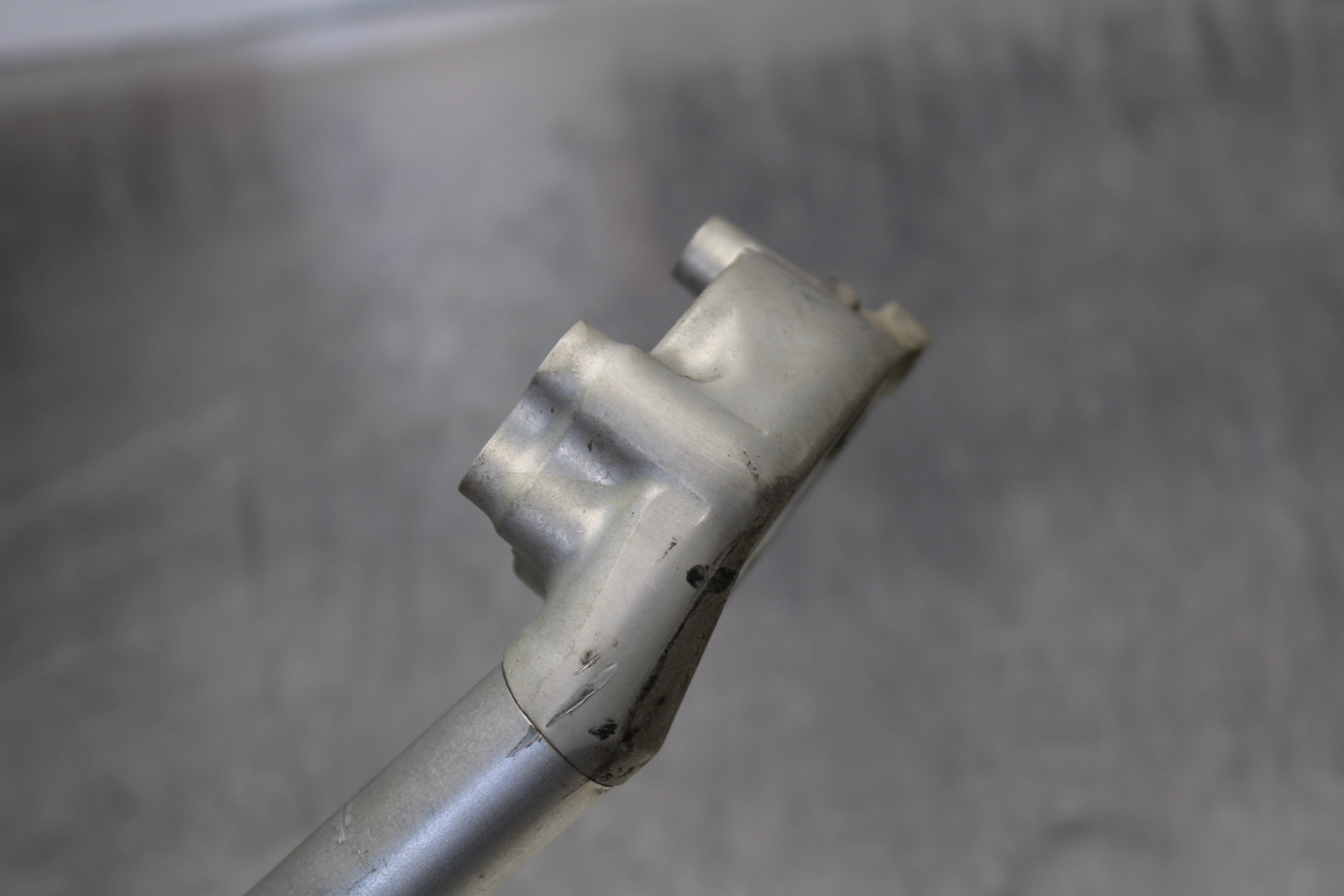 07-08 YAMAHA YZF R1 LEFT CLIP ON HANDLEBAR BB160