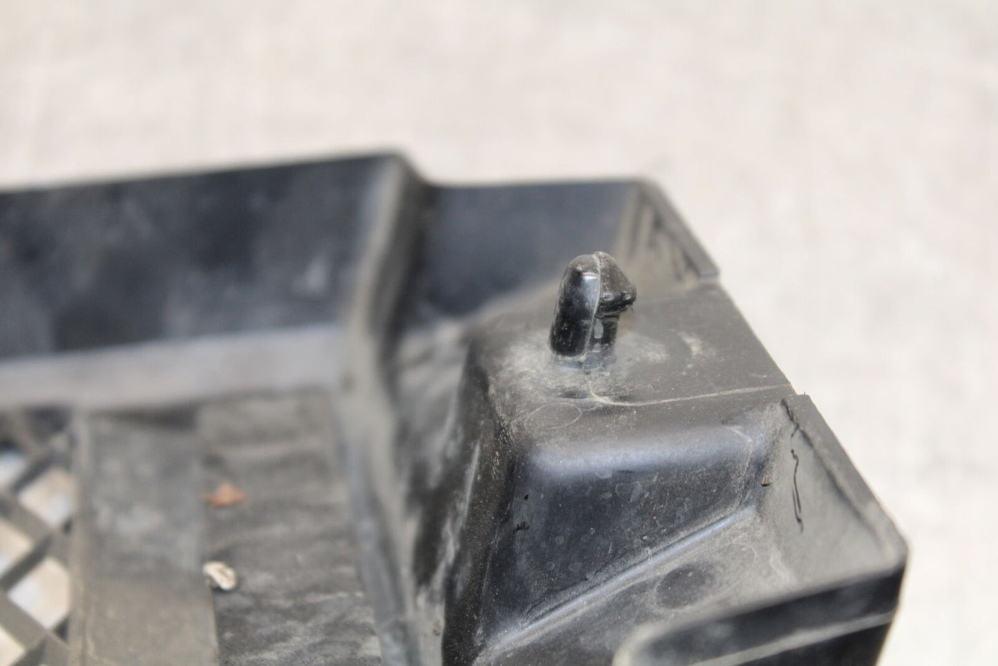 05-06 SUZUKI BOULEVARD M50 RADIATOR GRILLE GRILL SHIELD GUARD 17760-41F00 BB671