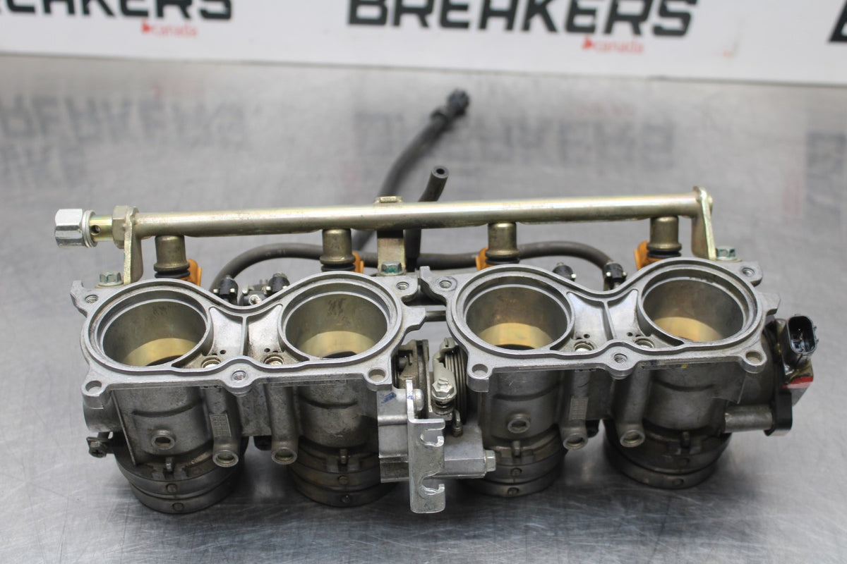 05-06 HONDA CBR600RR MAIN FUEL INJECTORS / THROTTLE BODIES BB624