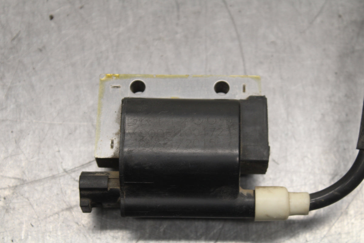 13-16 KTM 390 DUKE IGNITION COIL SPARK PLUG CAP  BB748