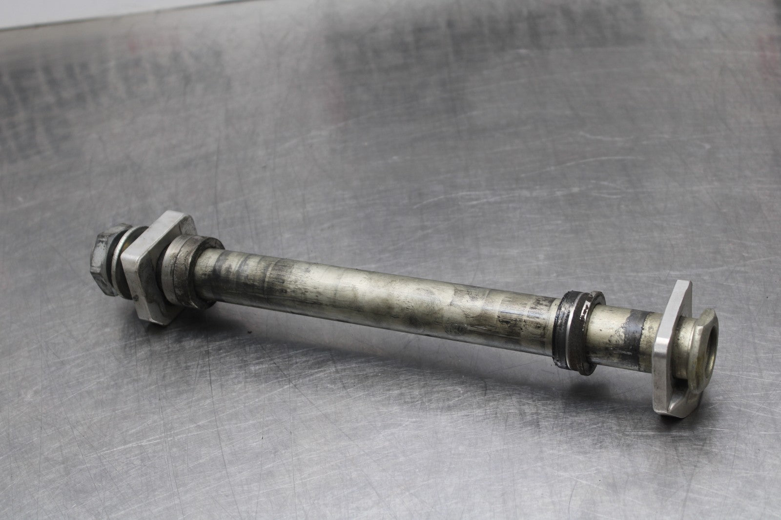 08-10 SUZUKI GSXR 600 REAR AXLE BACK WHEEL RIM PIVOT BOLT AXEL BB202