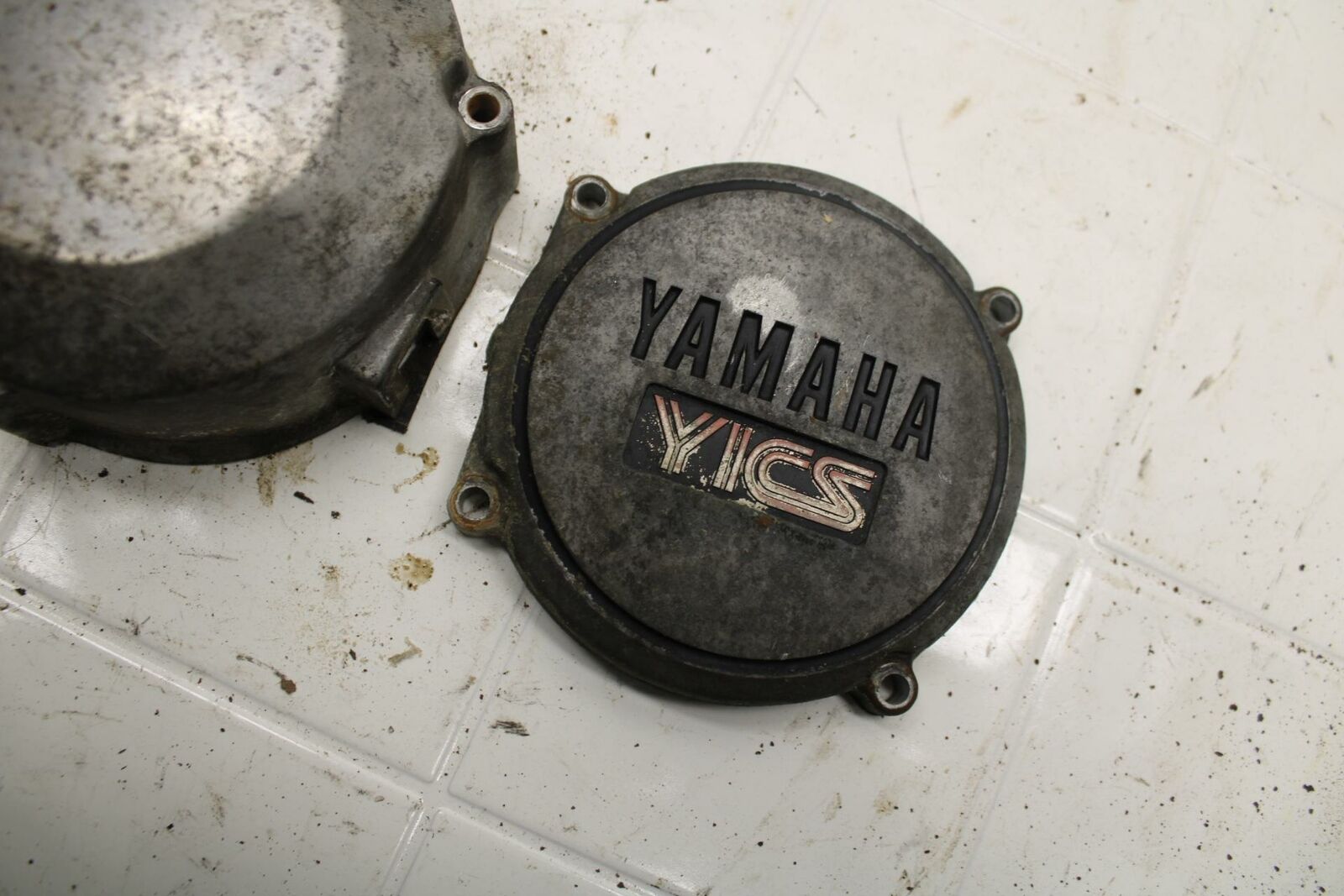 80-83 YAMAHA MAXIM 650 XJ650 STATOR COVER W/ ENGINE SIDE COVER BB403
