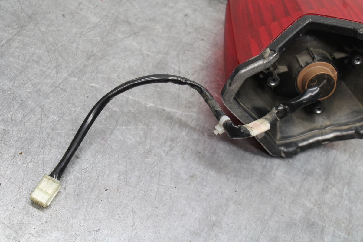 09-15 YAMAHA FZ6R REAR TAIL TAILLIGHT BACK BRAKE LIGHT BB719
