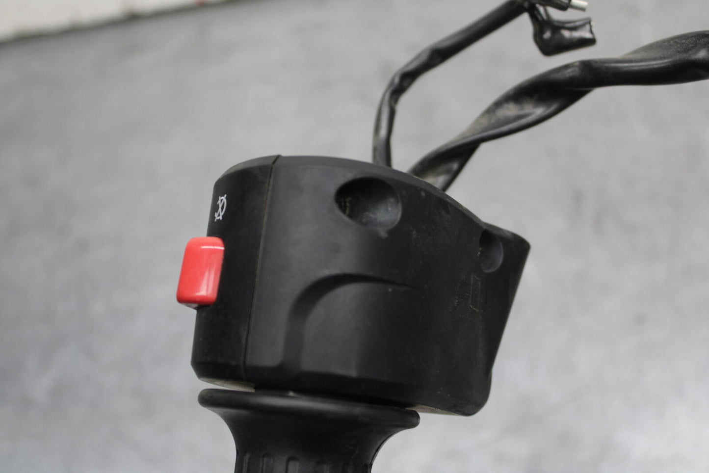 18-24 KAWASAKI NINJA 650 RIGHT CLIP ON HANDLE KILL OFF START SWITCH BB725