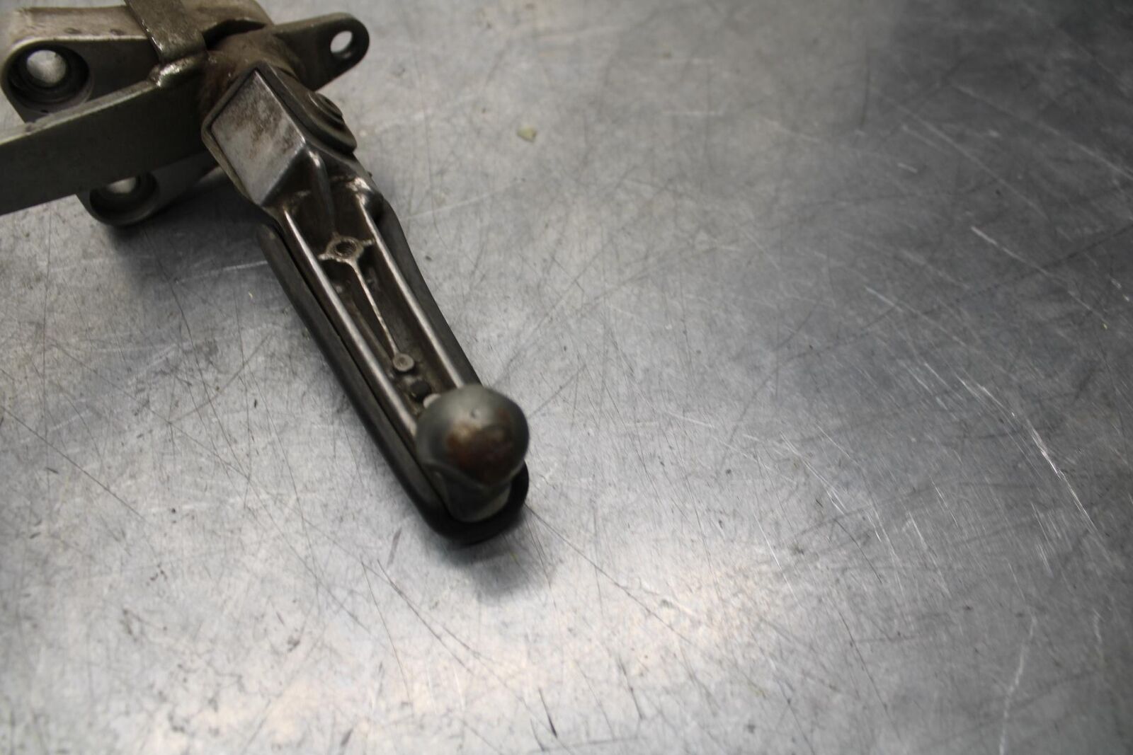 89-90 YAMAHA FZR600 RIGHT REARSET REAR SET DRIVER FOOT PEG PEDAL BB76