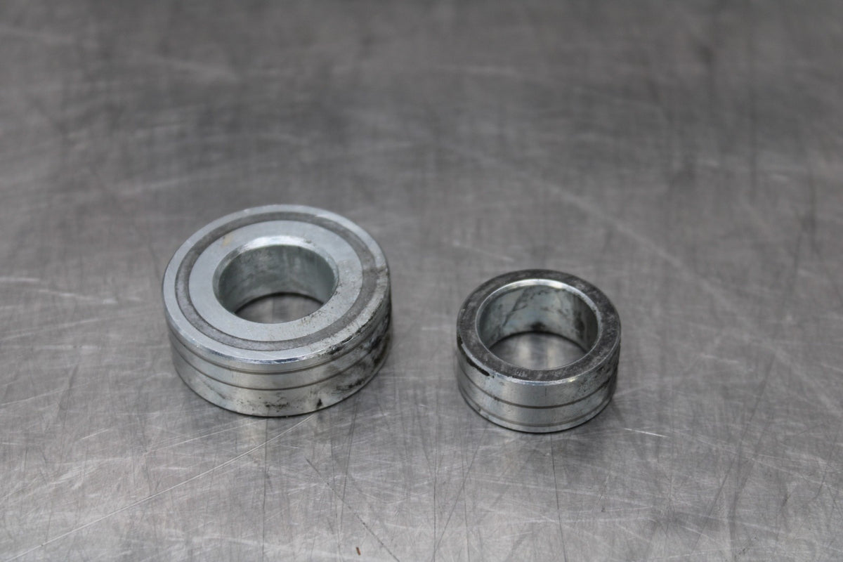 16 YAMAHA XSR900 REAR AXLE BACK WHEEL RIM SPACERS BB786