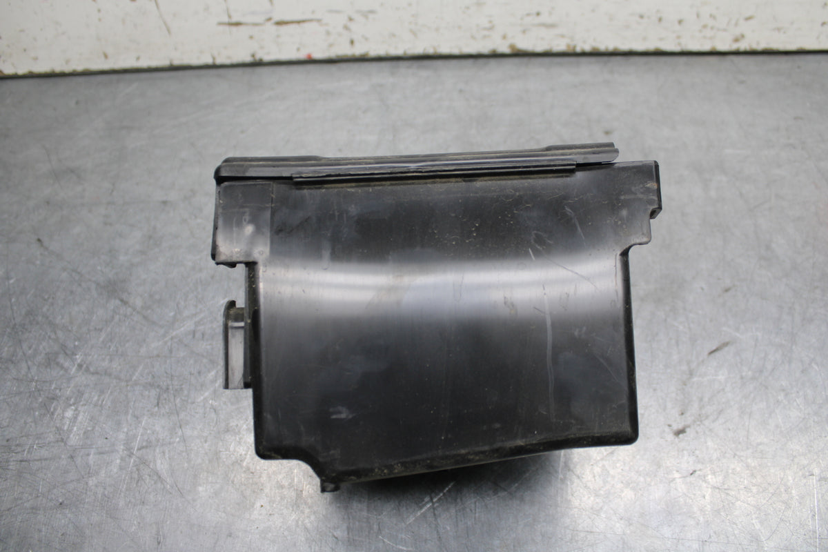 10-13 HONDA SHADOW RS 750 VT750RS BATTERY TRAY BOX HOLDER BB718