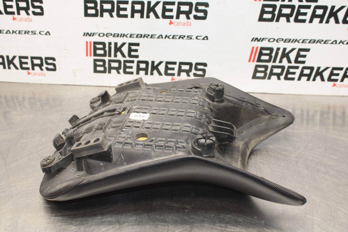 18 HONDA CB500F FRONT DRIVERS SEAT PAD SADDLE PILLION BB861