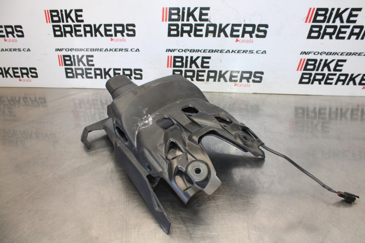 24-25 KAWASAKI ELIMINATOR 450 LICENSE PLATE LIGHT & MOUNT BB869