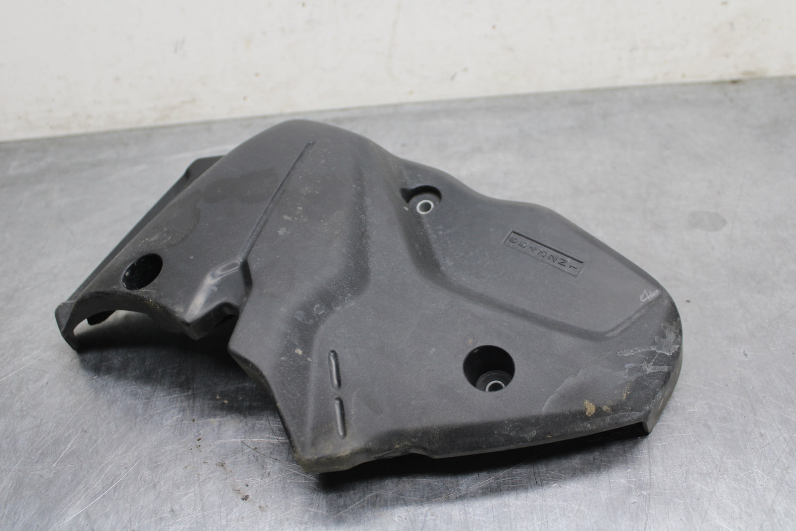 13-16 SUZUKI BANDIT 1250S ABS ENGINE SPROCKET COVER BB134